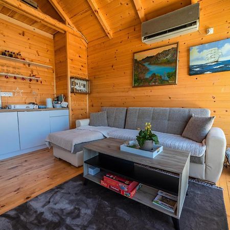 Boljesestre Lake Retreat Golubovci Extérieur photo